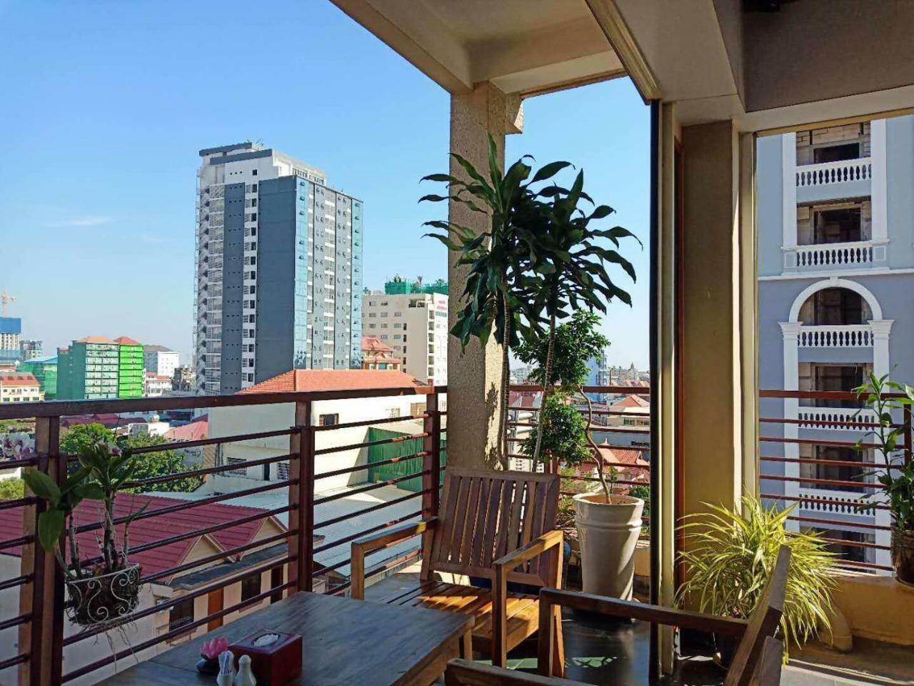 V N E Hotel Phnom Penh Exteriör bild